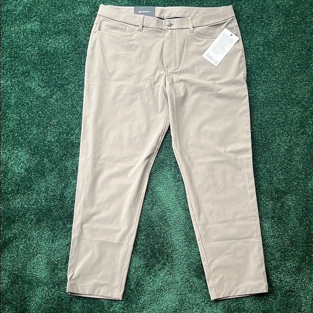 Lululemon ABC CLASSIC FIT 5 pocket chinos